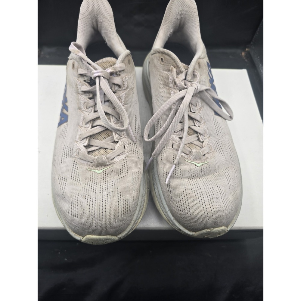 Size 8.5 Hoka One One Mach Gray